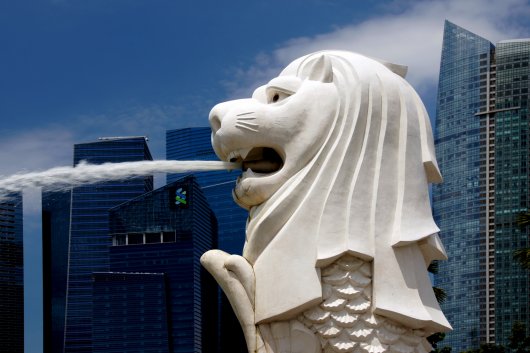 Merlion statue, located at Merlion Park, adjacent to One Fullerton at the Marina Bay waterfront, Singapore.