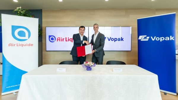 Air Liquide and Vopak sign ammonia MoU.