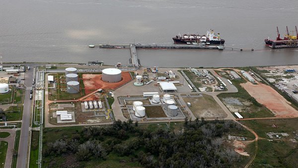 Terminal Aquaviário de Rio Grande (TERIG), operated by Transpetro.