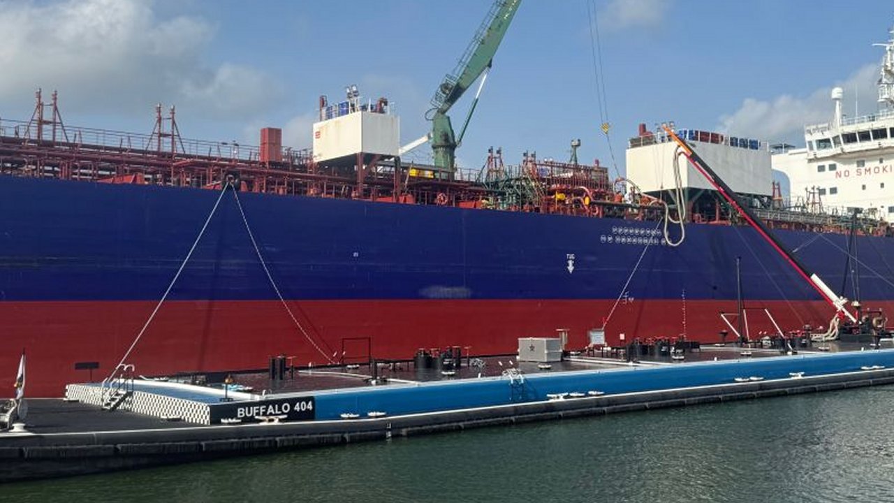 The Buffalo 404 barge, owned by Buffalo Marine Service Inc., performing a bunker delivery.