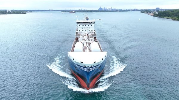 Furetank vessel