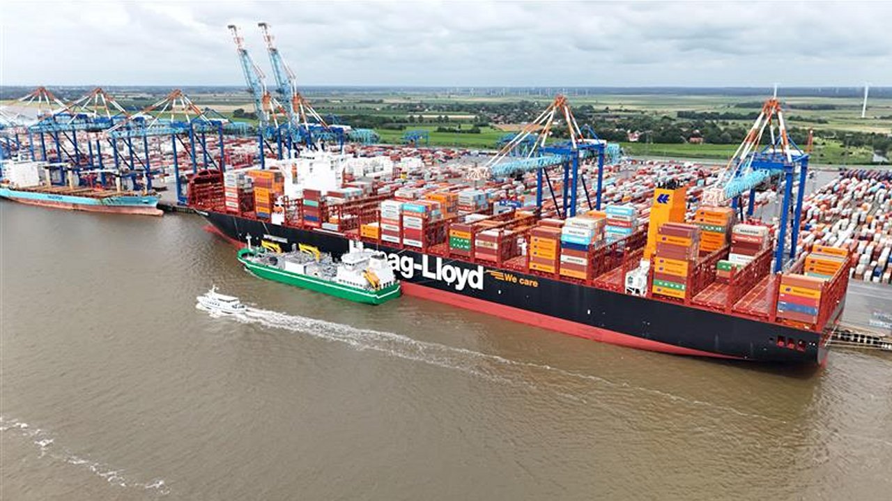Wilhelmshaven Express, Hapag-Lloyd.