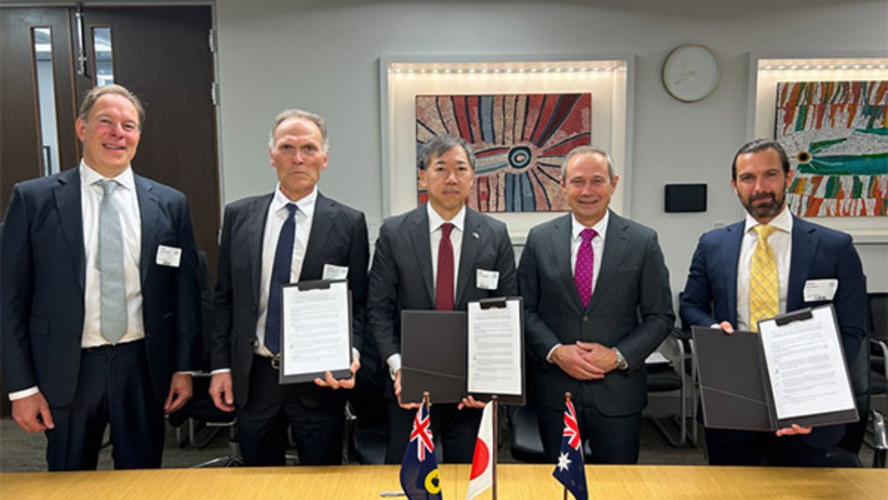 MOL joins Pilbara ammonia bunkering hub project.