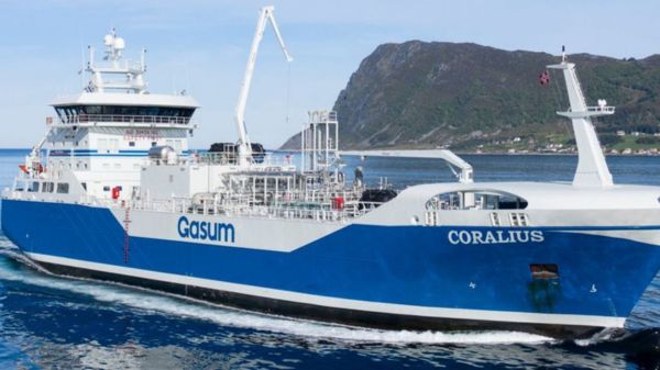 Gasum’s LNG bunkering vessel Coralius.