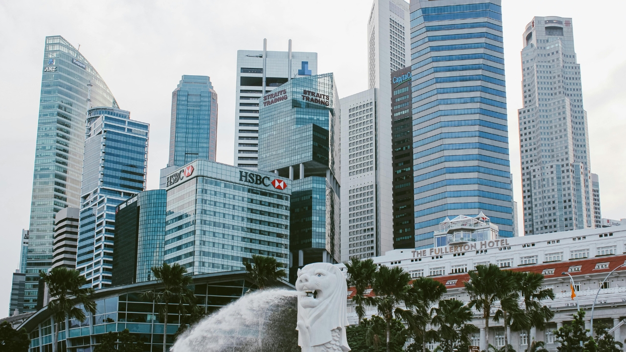Singapore skyline with Merlion and central business district.