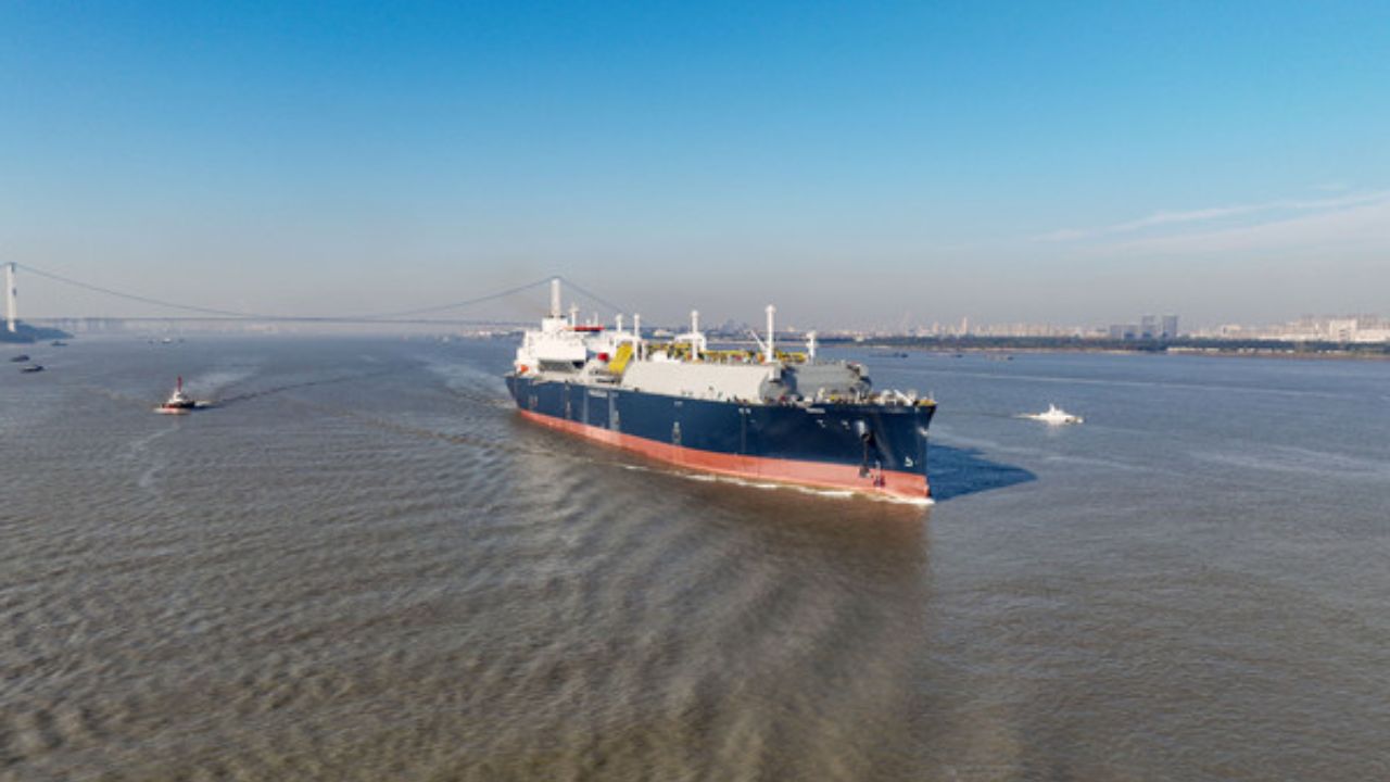 Xinfu124 ultra-large LNG carrier.
