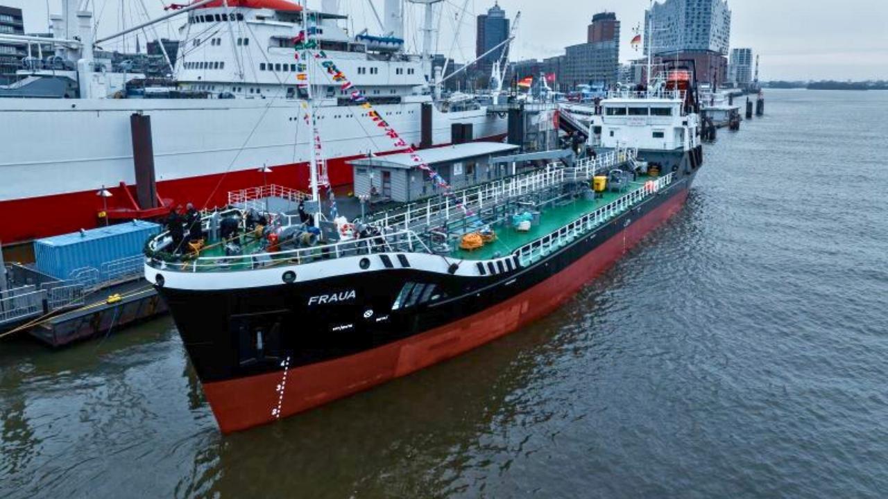 <i>Fraua</i> vessel.