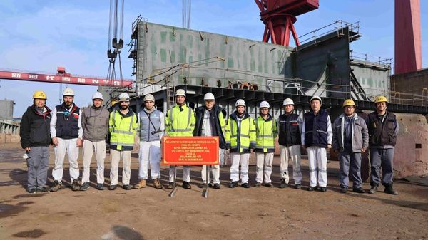 Keel-laying ceremony of a 155,500-dwt LNG dual-fuel crude oil tanker with builder's hull no. 0315871.