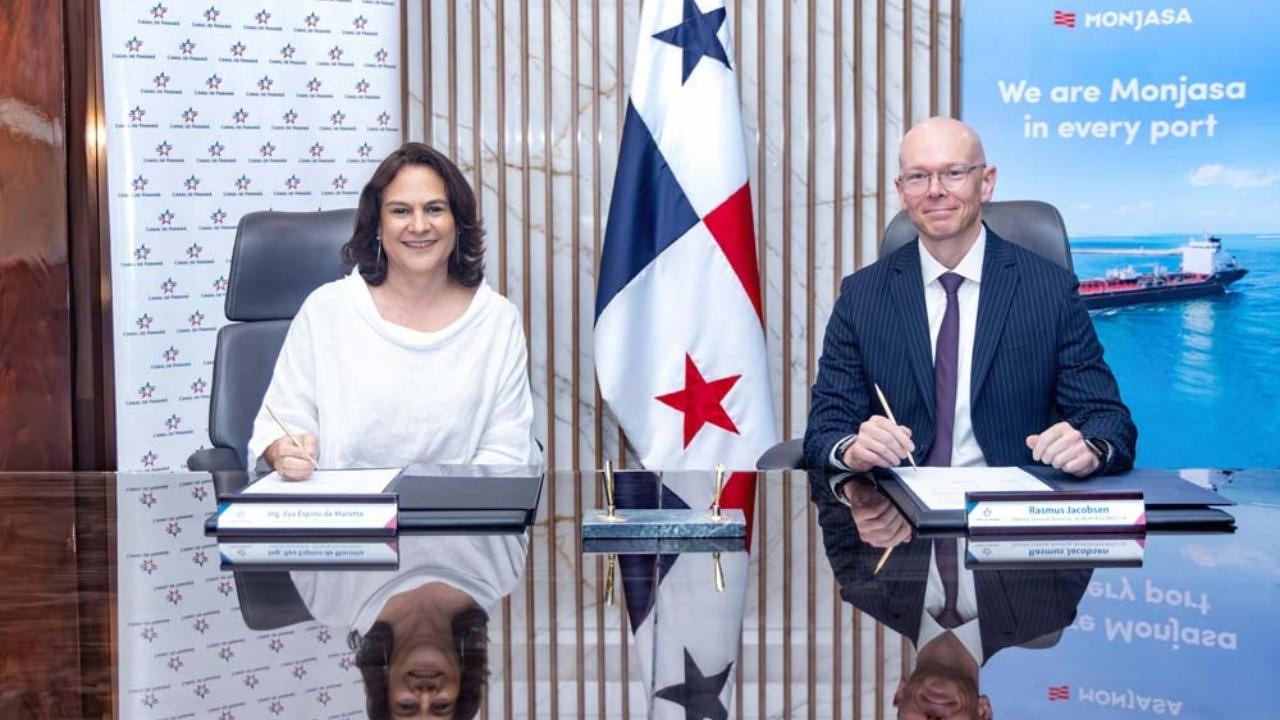 Panama Canal Authority and Monjasa partnership signing.