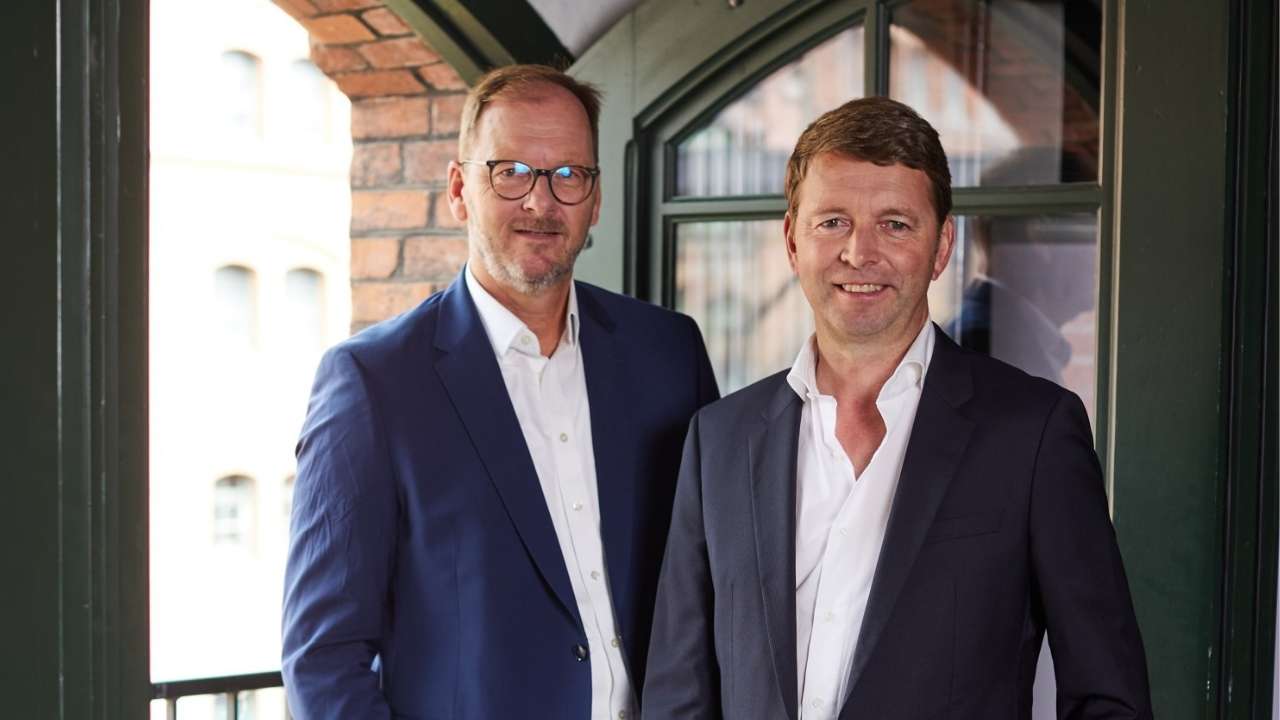 Ralf Garrn and Albrecht Grell, OceanScore.