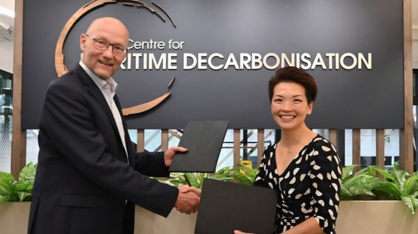 Rick Boom, CIMAC and Professor Lynn Loo, GCMD.