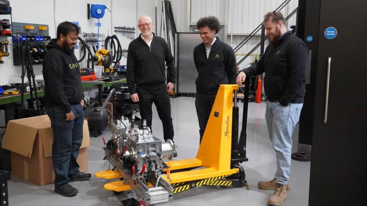 Carnot Engines founders and Petredec representative with engine prototype.