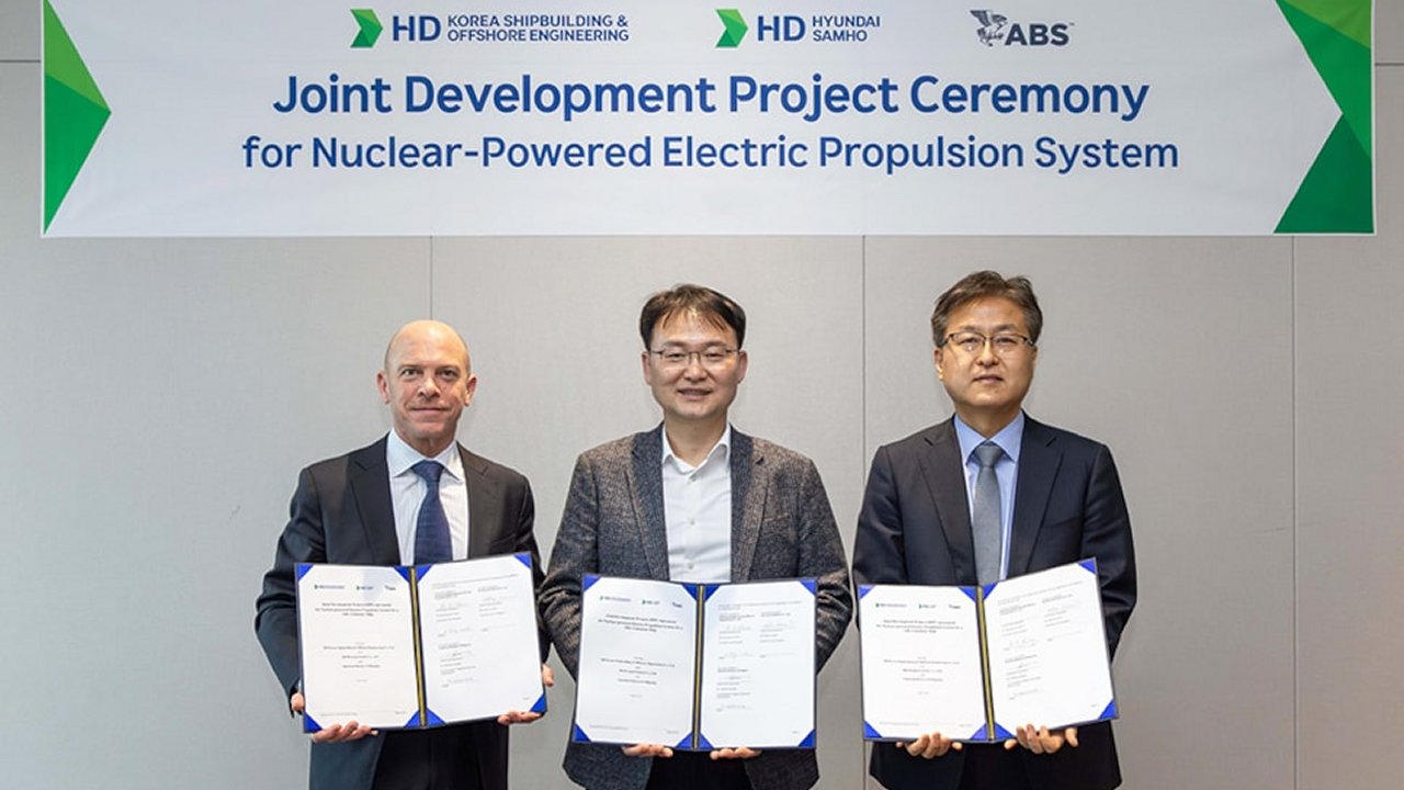 HD Hyundai and ABS joint development project ceremony for nuclear-powered electric propulsion systems.