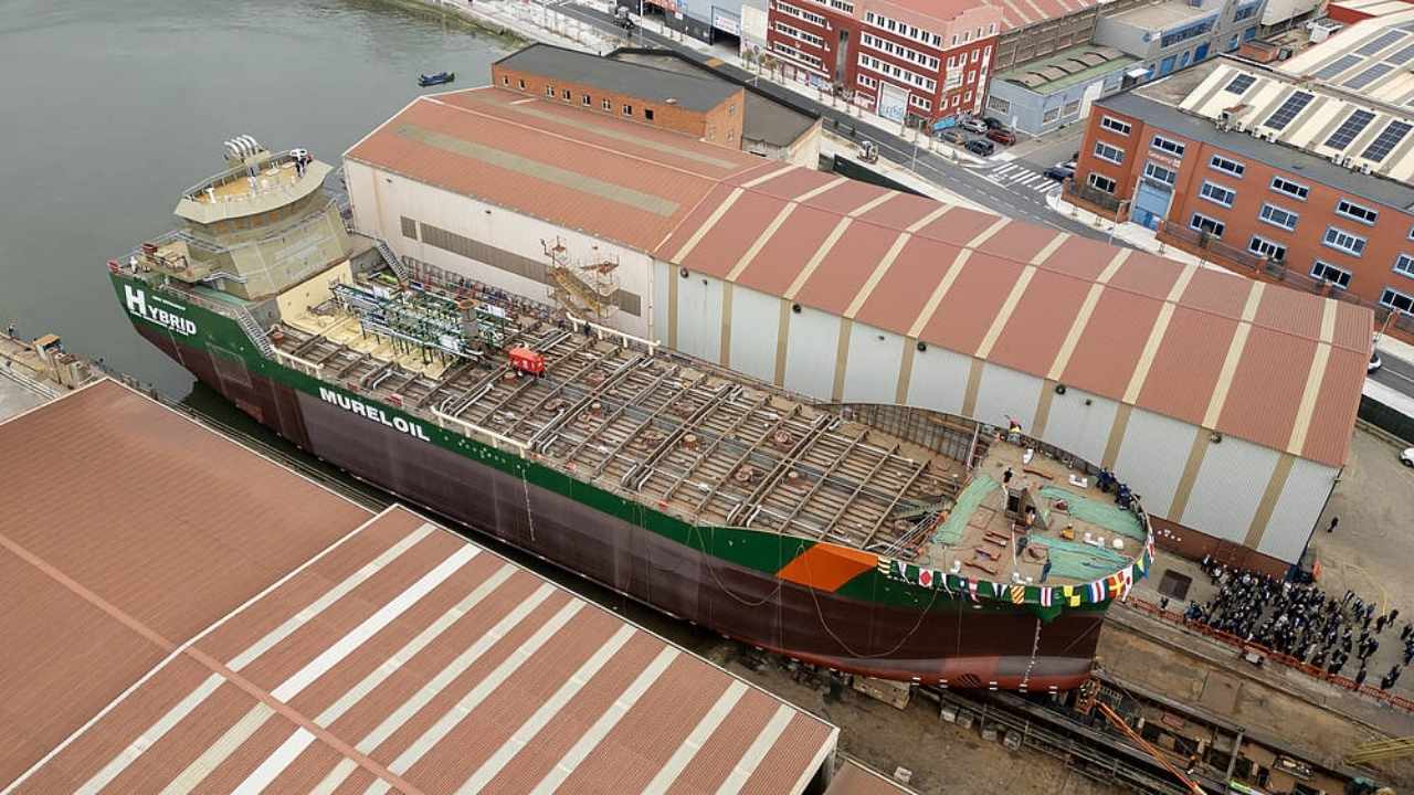 Aerial view of Bahía Beatriz vessel.