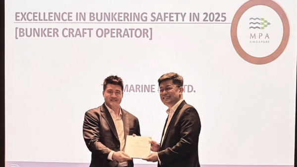Chia How Khee, TFG Marine and David Foo, MPA.