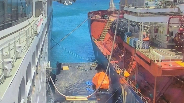 Carnival Jubilee ship-to-ship LNG bunkering operation.