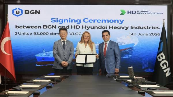 BGN and HD HHI signing ceremony.
