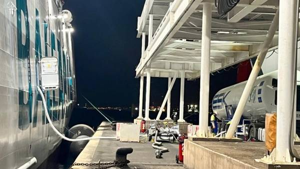 Mercedes Pinto vessel TTS LNG bunkering.