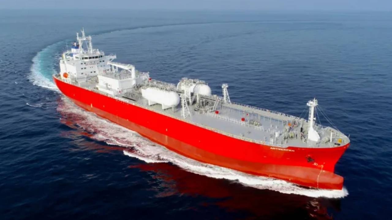 Antwerpen vessel.