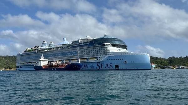 Icon of the Seas ship-to-ship (STS) bunkering operation.
