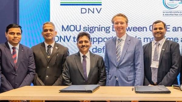 DNV and GRSE MoU signing.