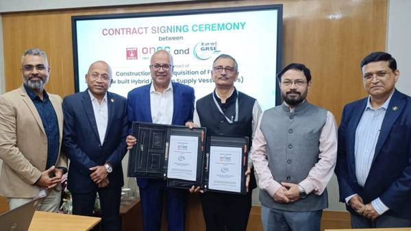 GRSE and ONGC contract signing.